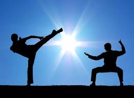 解谜战斗与日常玩法结合：《辛特堡传说》给你耳目一新的体验