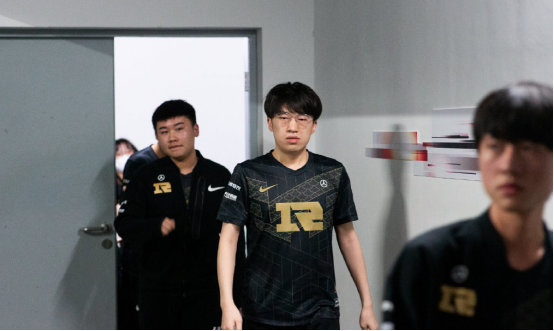 个人的努力 个人的努力